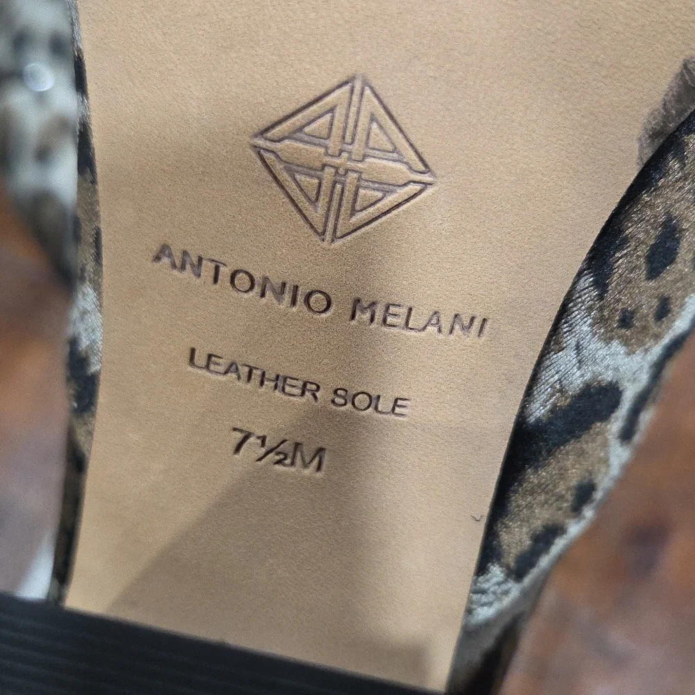 ANTONIO MELANI Leopard Pattern Ankle Booties Size 7.5